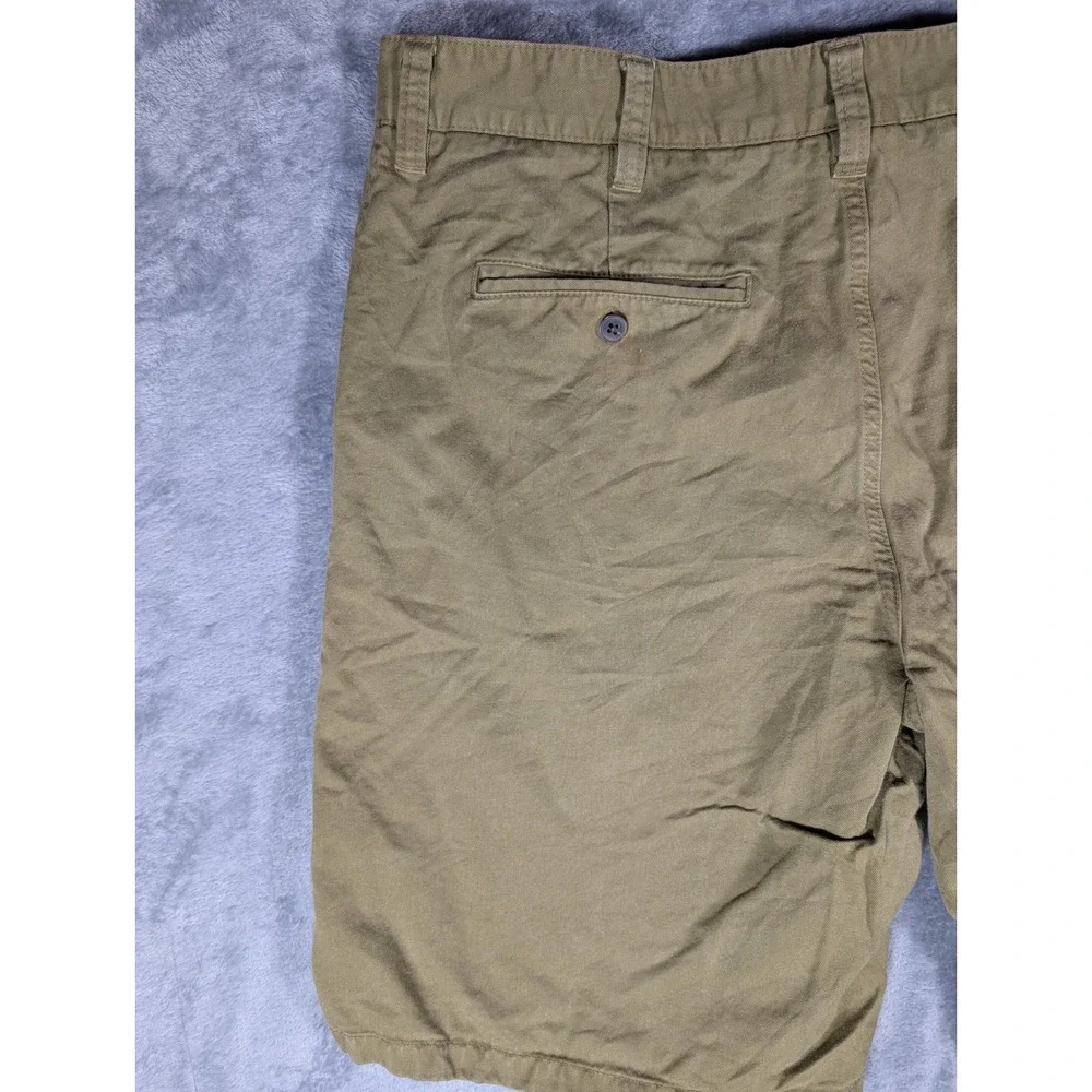 Northwest Territory Men Olive Green Cotton Twill Flat Front Chino Shorts Size 38